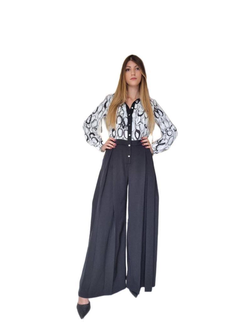 Tuta con camicia fantasia